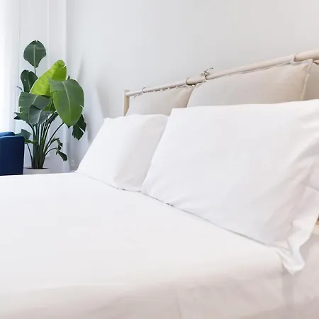 Le Di Bluemoon Кальяри